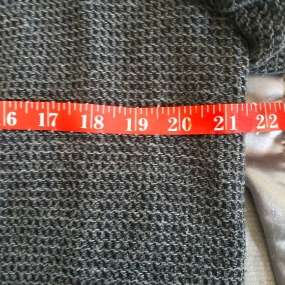 Coldwater Creek M gray one button knit blazer - Picture 8 of 8